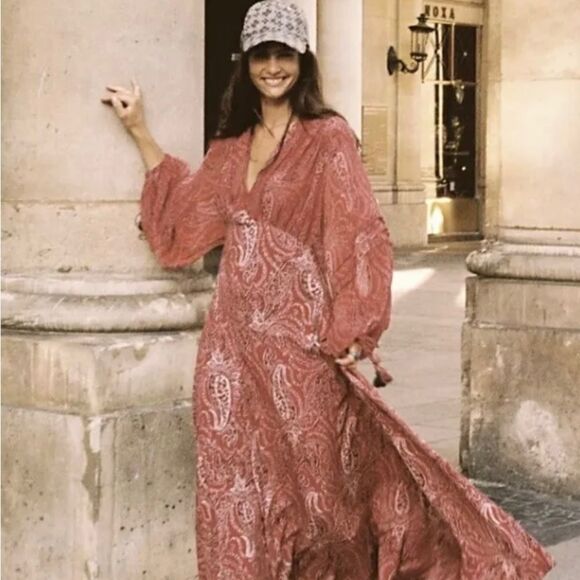 New Free People Mirage Paisley Maxi
Dress Red Mix Print Empire Waist size 0 - Picture 9 of 9